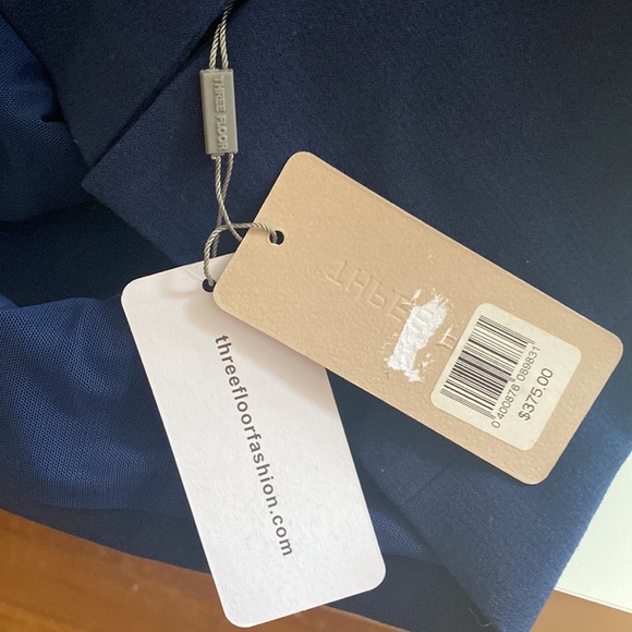 Three floor Dress - Picture 3 of 3